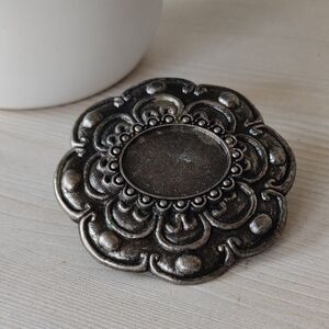 Vintage Antique Silver Round FlowerEtched Belt Buckle